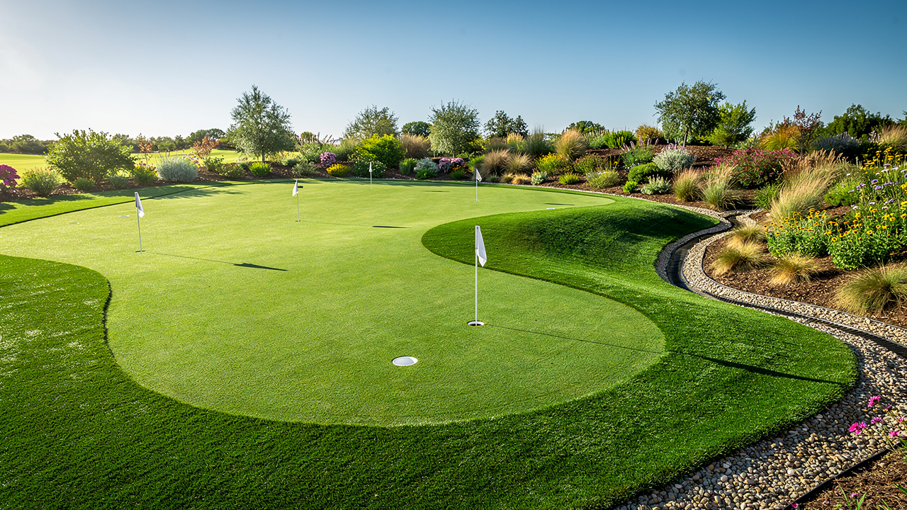 4-best-practices-for-your-turf-golf-green-installation-and-care